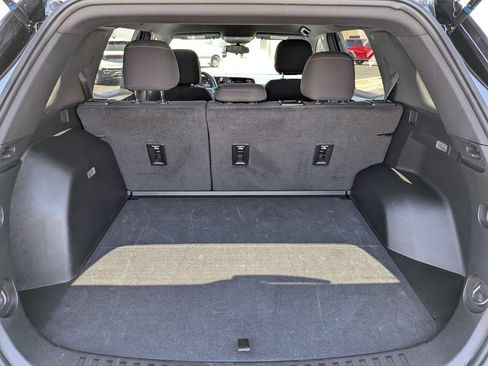 Used 2025 Chevrolet Equinox LT FWD image 29