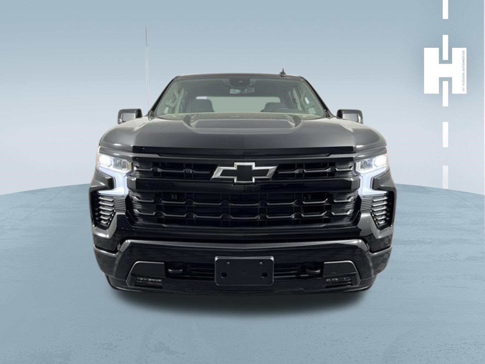 Used 2025 Chevrolet Silverado 1500 RST AWD/4WD image 3