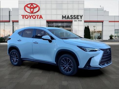 Used 2024 Lexus NX 250 FWD w/ Premium Package image 1