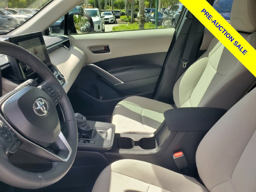 Used 2026 Toyota Corolla Cross LE FWD image 15