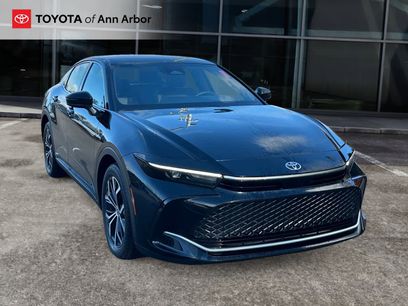 Used 2025 Toyota Crown XLE