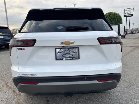 Used 2026 Chevrolet Equinox LT w/ Convenience Package II image 6