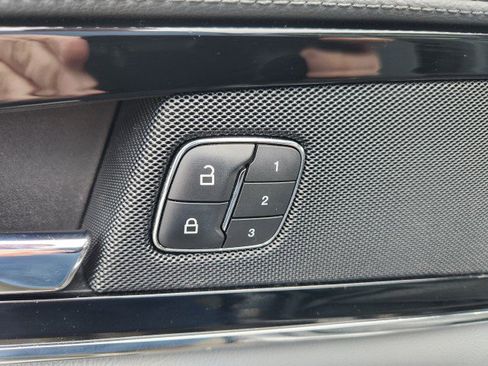 Used 2022 Lincoln Nautilus Reserve image 33