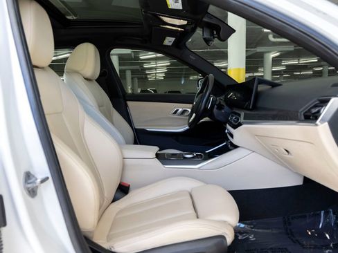 Certified 2023 BMW 330i Sedan image 27