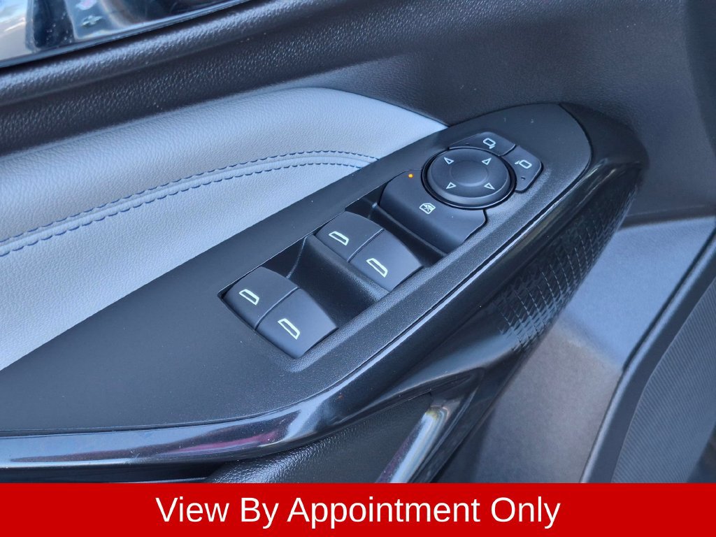 Used 2025 Chevrolet Trax LT w/ LT Convenience Package FWD image 13