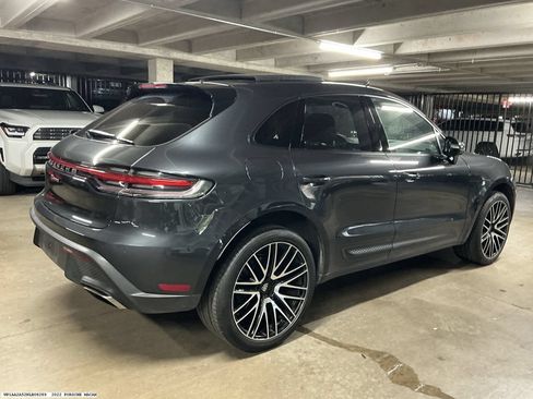 Used 2022 Porsche Macan AWD/4WD image 5