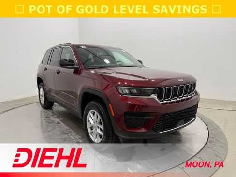 New 2026 Jeep Grand Cherokee Laredo AWD/4WD image 1