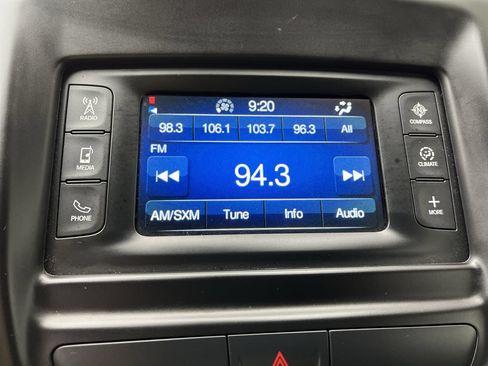 Used 2015 Chrysler 200 S FWD image 15