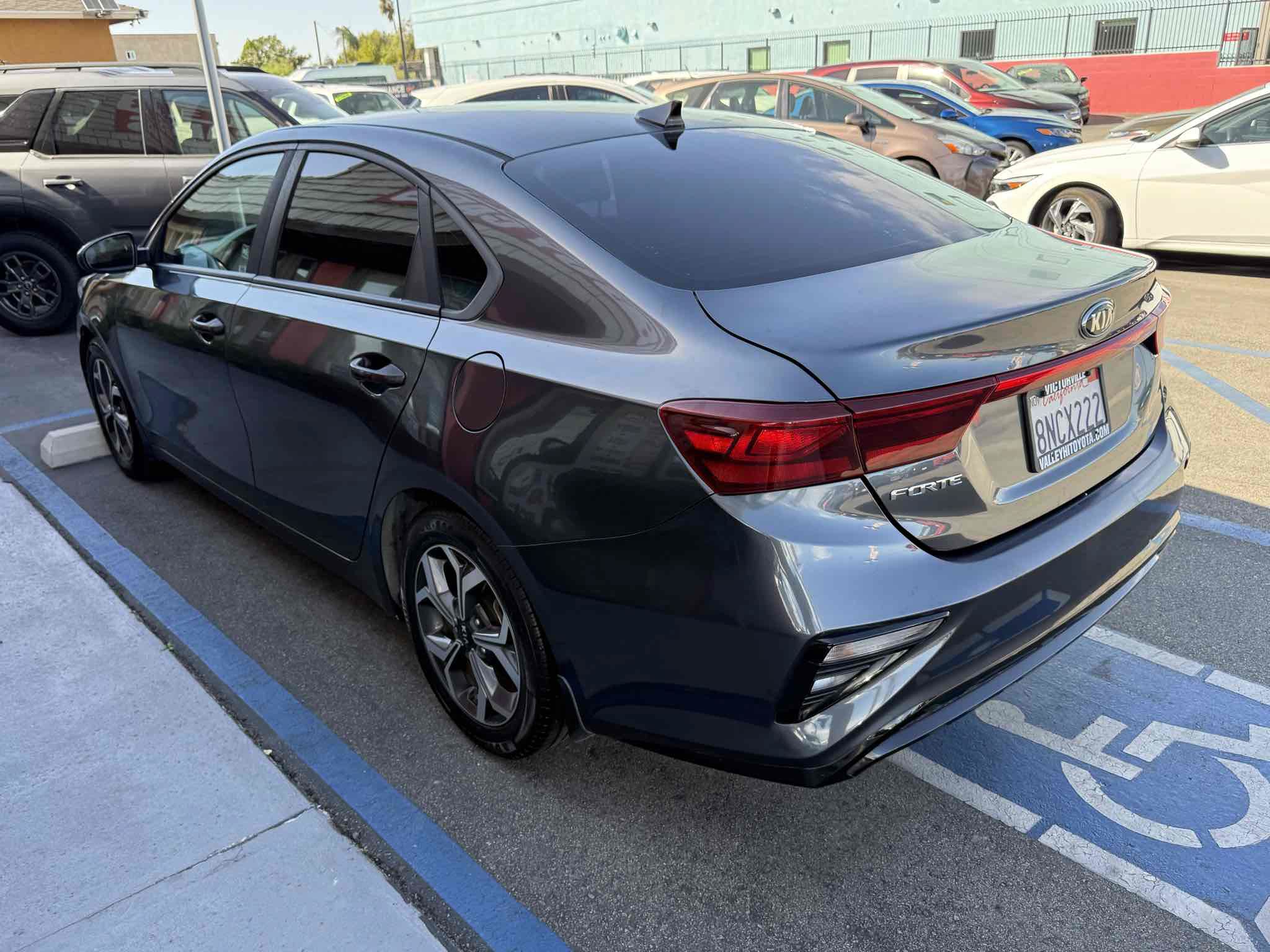 Used 2020 Kia Forte LXS FWD image 4