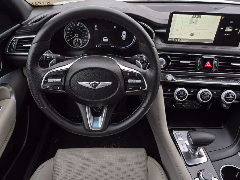 Used 2023 Genesis G70 2.0T RWD image 13