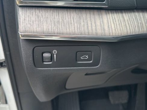 Used 2022 Volvo XC90 T6 Inscription w/ Advanced Package image 24