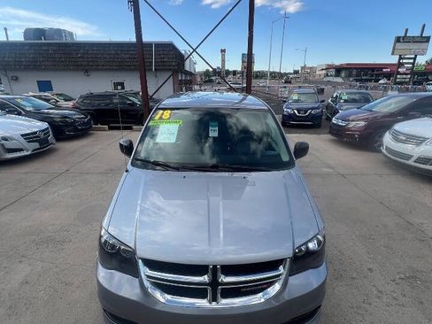 Used 2018 Dodge Grand Caravan SE w/ UConnect Hands-Free Group FWD image 20
