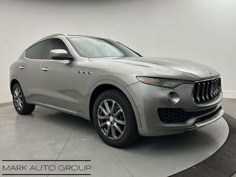 Used 2018 Maserati Levante GranLusso AWD/4WD image 1
