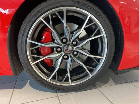Used 2025 Chevrolet Corvette Stingray Premium Conv w/ Z51 Performance Package image 8