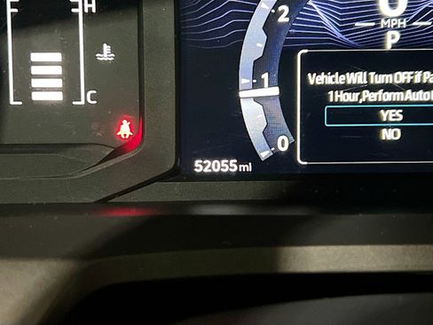 Used 2024 Toyota Tacoma SR5 AWD/4WD image 8