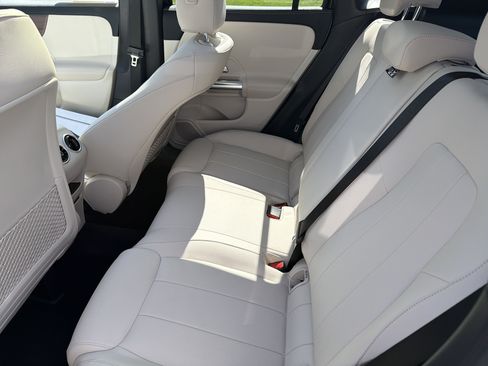 Used 2023 Mercedes-Benz GLA 250 4MATIC image 25