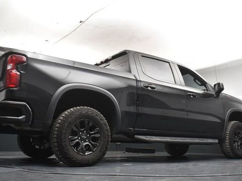 Used 2025 Chevrolet Silverado 1500 ZR2 w/ Technology Package image 42
