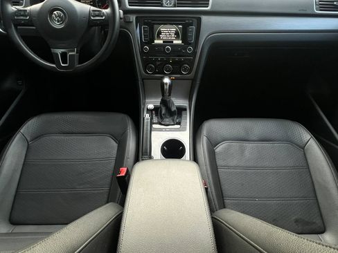 Used 2014 Volkswagen Passat TDI SE FWD image 26