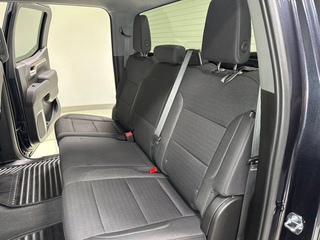 Used 2022 Chevrolet Silverado 1500 LT AWD/4WD image 24