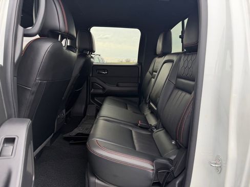 Used 2023 Nissan Frontier PRO-4X w/ Pro-4X Premium Package image 16