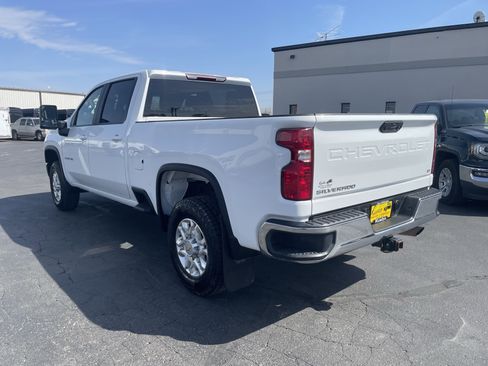 Used 2023 Chevrolet Silverado 2500 LT w/ Fleet Comfort Package image 6