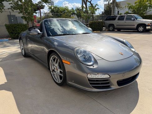 Used 2009 Porsche 911 Carrera 4S image 6