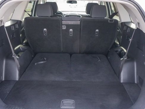 Used 2016 Kia Sorento LX w/ LX Convenience Package image 24