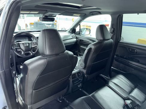 Used 2023 Honda Passport TrailSport image 29