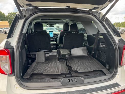Used 2023 Ford Explorer Limited w/ Limited Technology Package AWD/4WD image 19