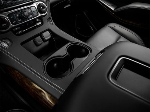 Used 2018 Chevrolet Suburban LT RWD image 18