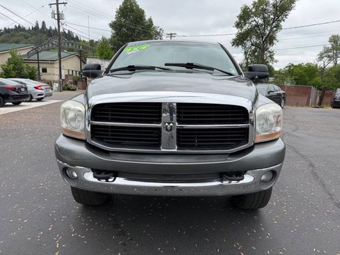 Used 2006 Dodge Ram 2500 Truck SLT w/ Light Group AWD/4WD image 3