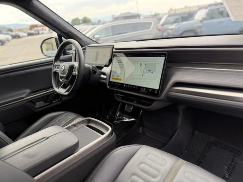 Used 2023 Rivian R1S Launch Edition Quad AWD/4WD image 23
