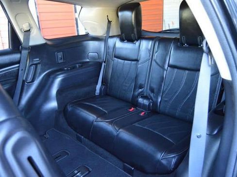 Used 2014 INFINITI QX60 AWD w/ Deluxe Touring Package image 14