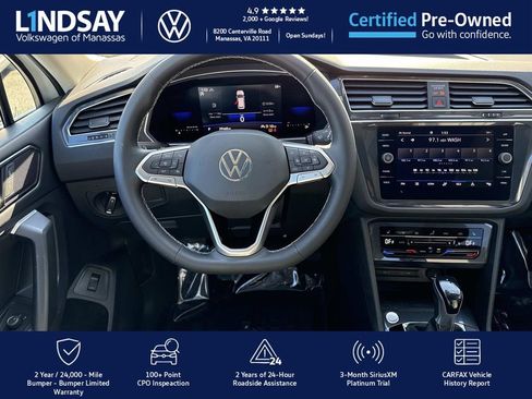 Used 2022 Volkswagen Tiguan SE w/ Panoramic Sunroof Package image 13