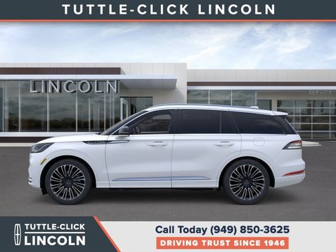 New 2026 Lincoln Aviator Black Label w/ Dynamic Handling Package AWD/4WD image 3