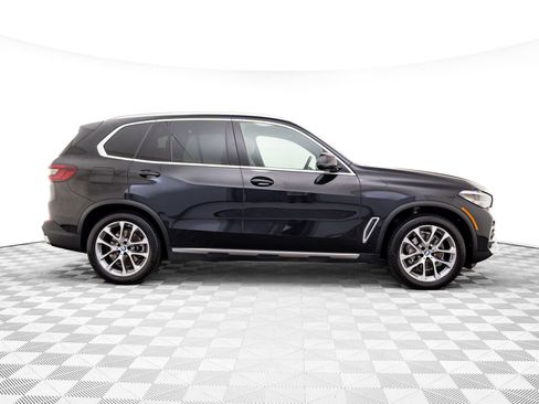 Used 2023 BMW X5 xDrive40i w/ Premium Package image 6