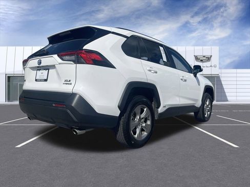Used 2024 Toyota RAV4 XLE image 8