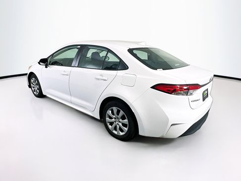 Used 2024 Toyota Corolla LE image 5