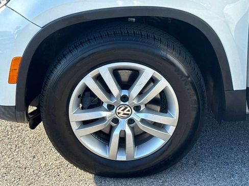 Used 2017 Volkswagen Tiguan S AWD/4WD image 22