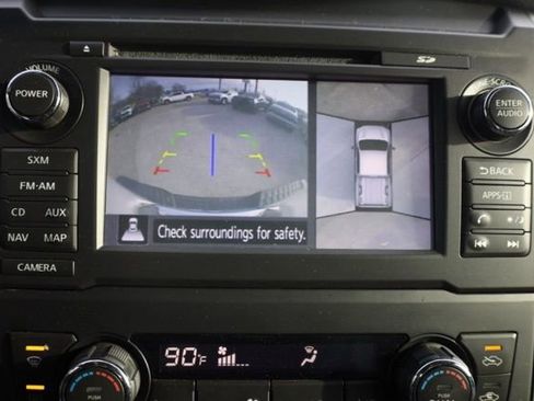 Used 2018 Nissan Titan PRO-4X w/ Pro-4x Convenience Package image 3