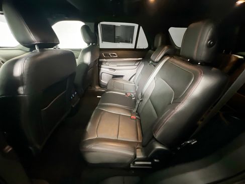 Used 2019 Ford Explorer Sport image 29