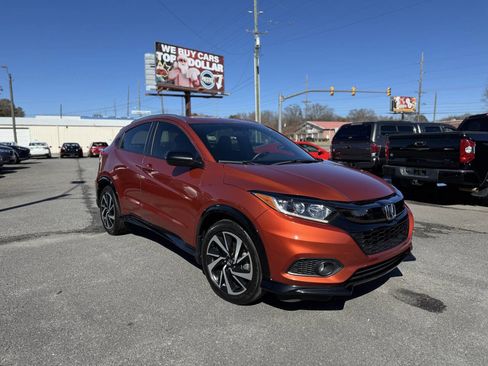 Used 2020 Honda HR-V Sport image 2