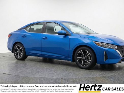 Used 2025 Nissan Sentra SV image 1