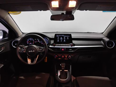 Used 2024 Kia Forte LXS w/ LXS Technology Package FWD image 18