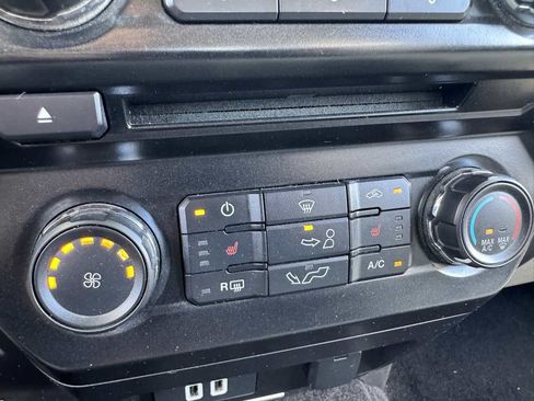 Used 2017 Ford F150 XLT AWD/4WD image 29