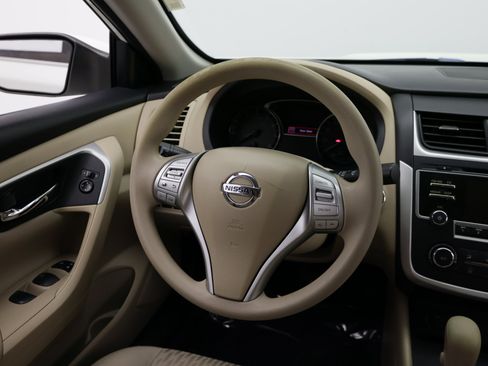 Used 2016 Nissan Altima 2.5 S w/ Power Driver Seat Package FWD image 26