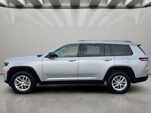 Used 2023 Jeep Grand Cherokee L Laredo image 2