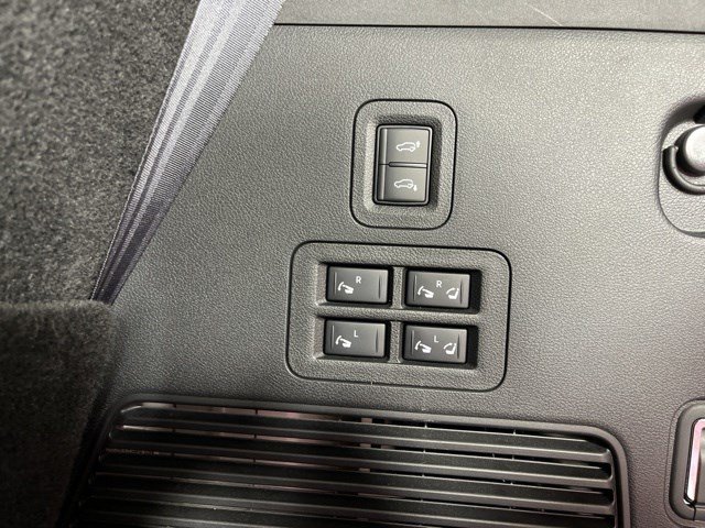 Used 2026 Nissan Armada PRO-4X AWD/4WD image 48