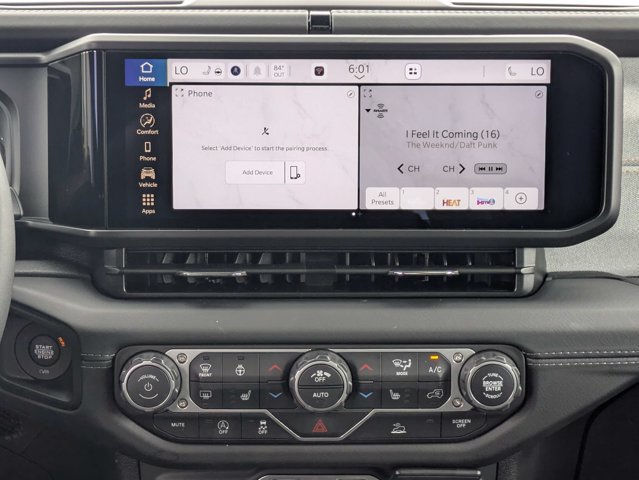Certified 2026 Jeep Wrangler Unlimited Sahara AWD/4WD image 18