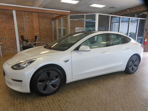 Used 2020 Tesla Model 3 Long Range AWD/4WD image 68